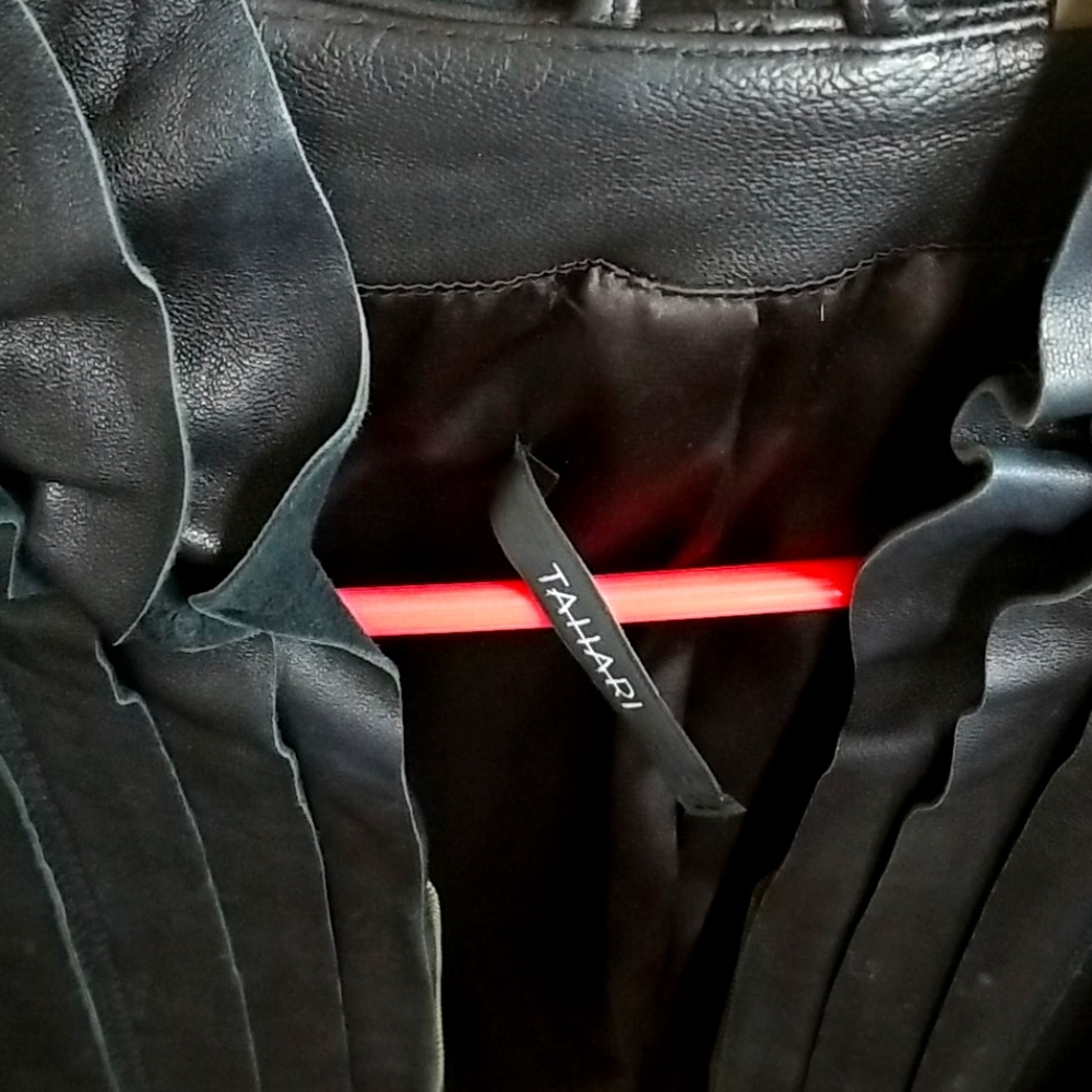 Leather jacket - Picture 2 of 5